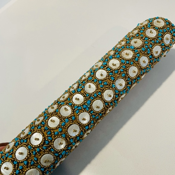 Lovely David Jeffrey Beaded Clutch/Handbag - Picture 5 of 16